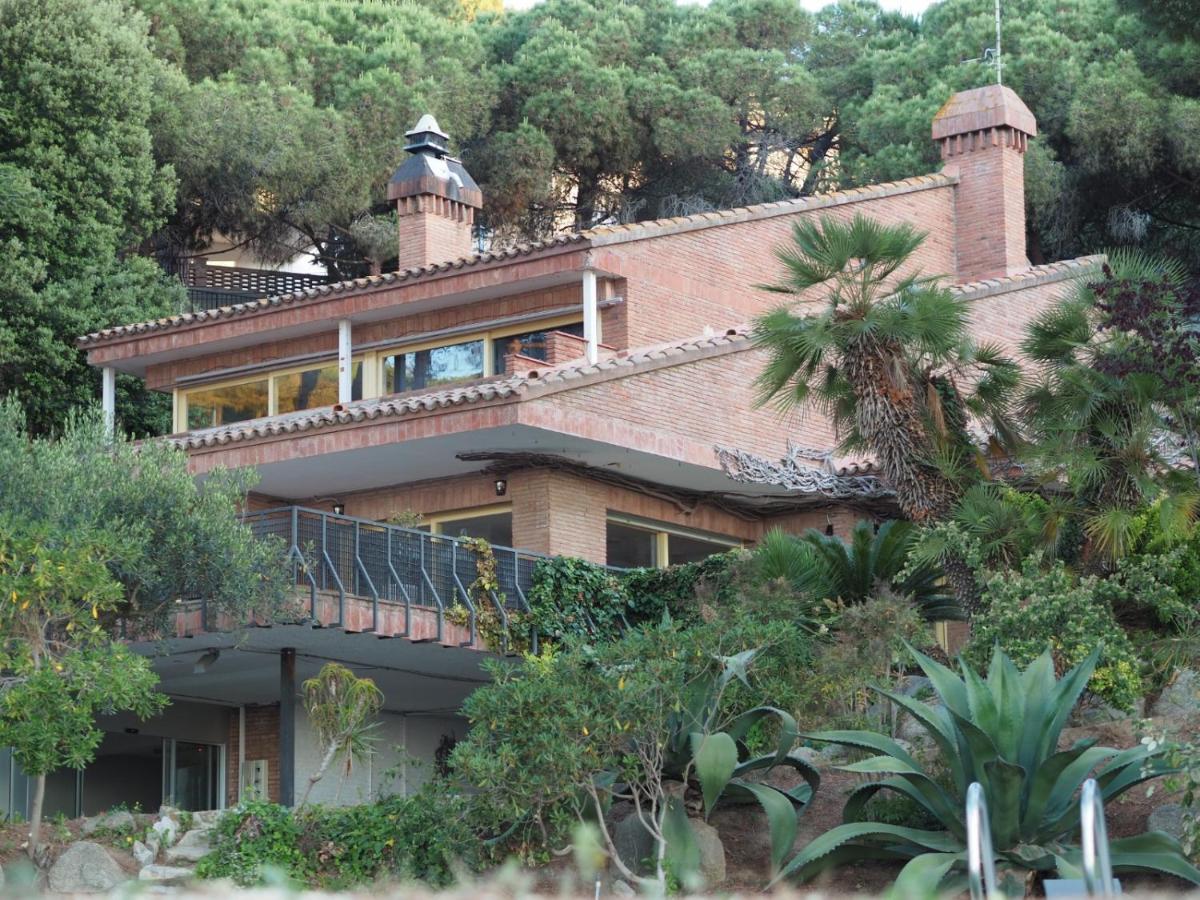 Villa Maresme & Villa Rosa Матаро Экстерьер фото
