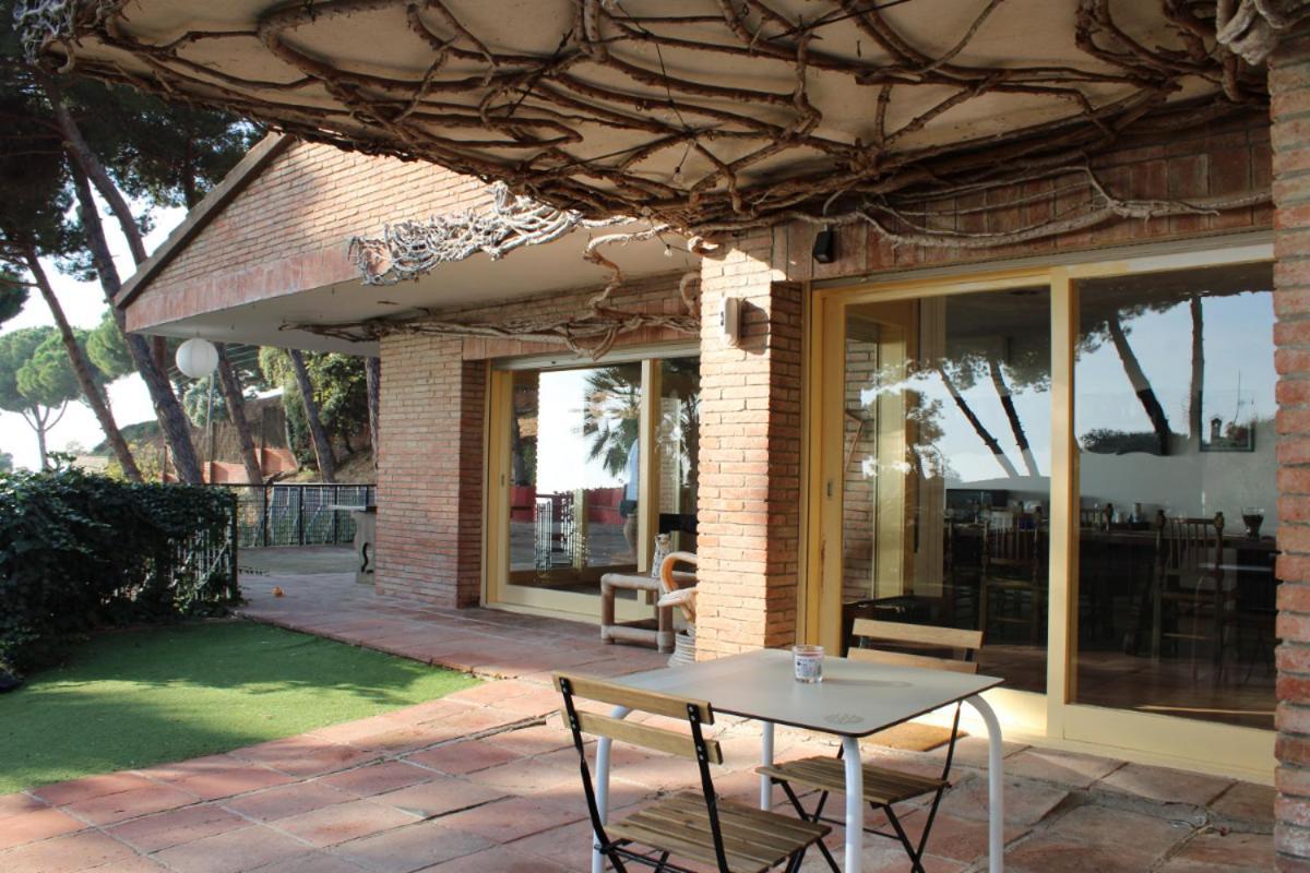 Villa Maresme & Villa Rosa Матаро Экстерьер фото