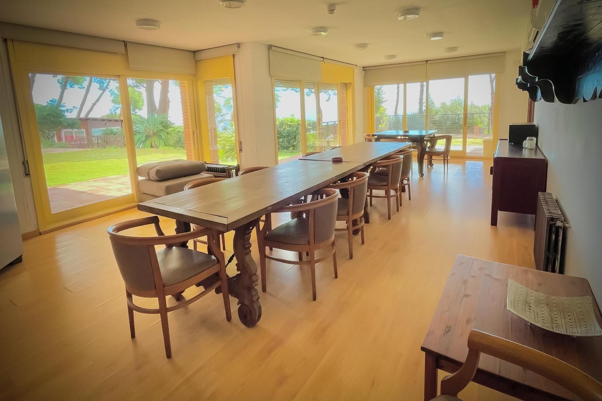 Villa Maresme & Villa Rosa Матаро Экстерьер фото