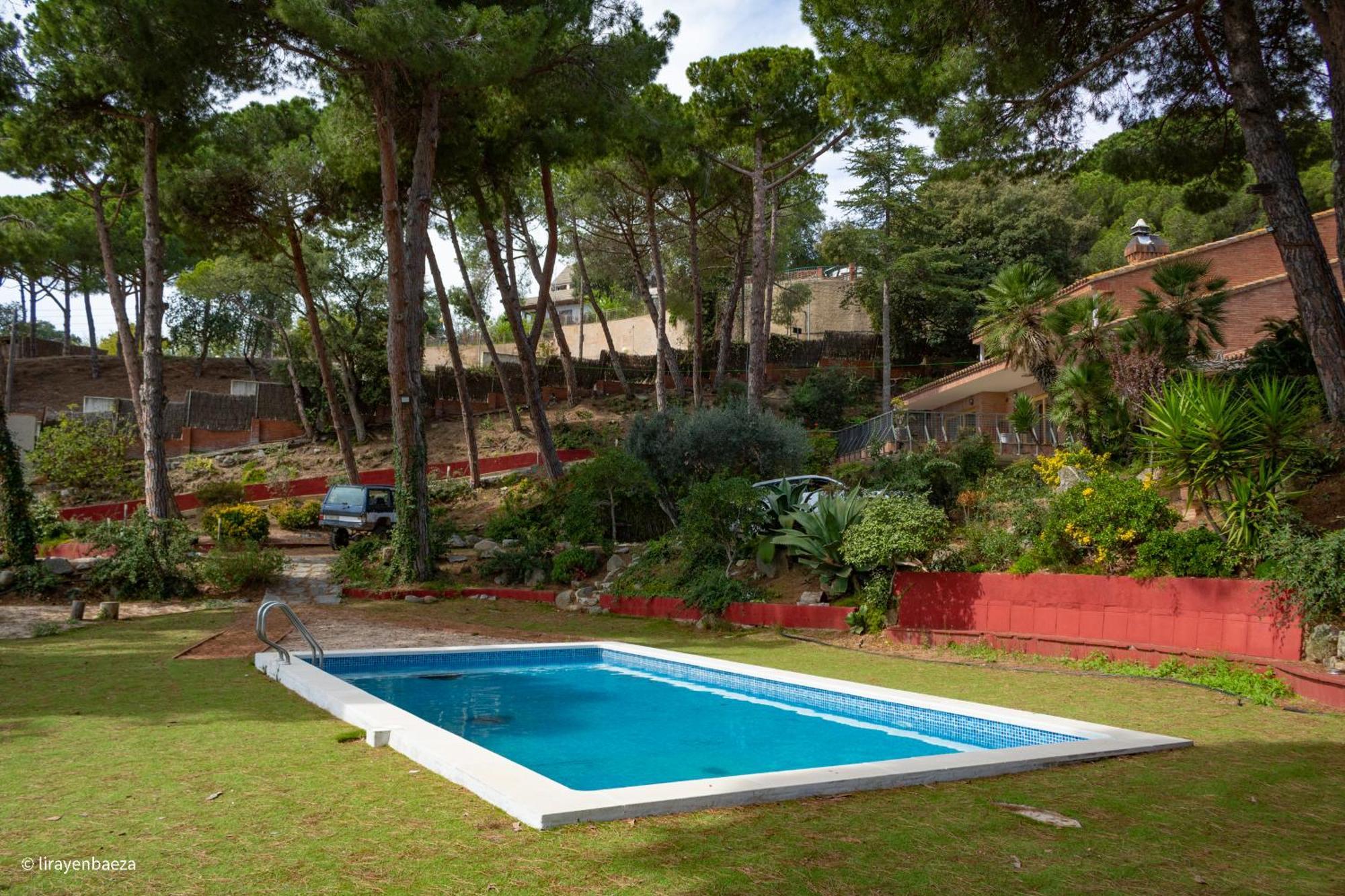 Villa Maresme & Villa Rosa Матаро Экстерьер фото